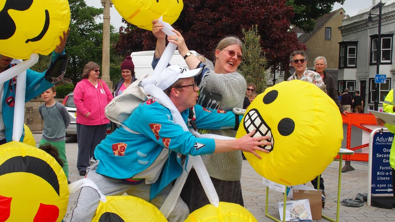 Alternative view of emoji street performers